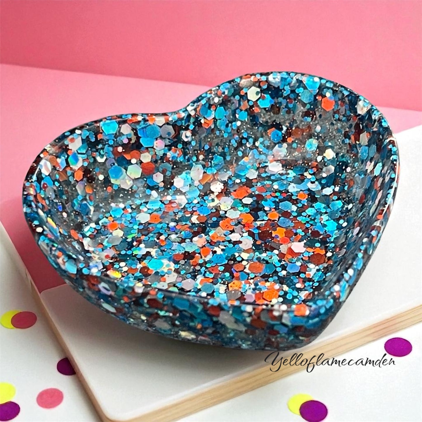Blue & Orange Confetti Glitter Heart Resin Trinket Dish – Handmade Jewellery Holder – YelloFlameCamden