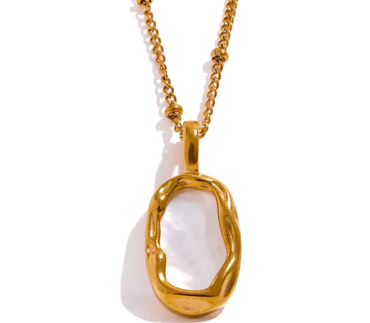 Natural Shell Pendant Necklace – PVD Real Gold Plated