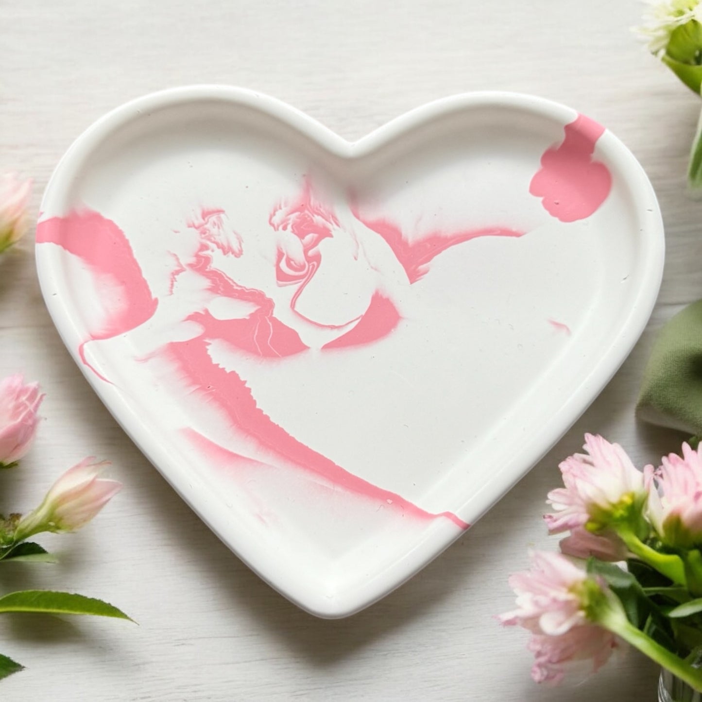 Heart Trinket Dish – Blush Marble Jesmonite