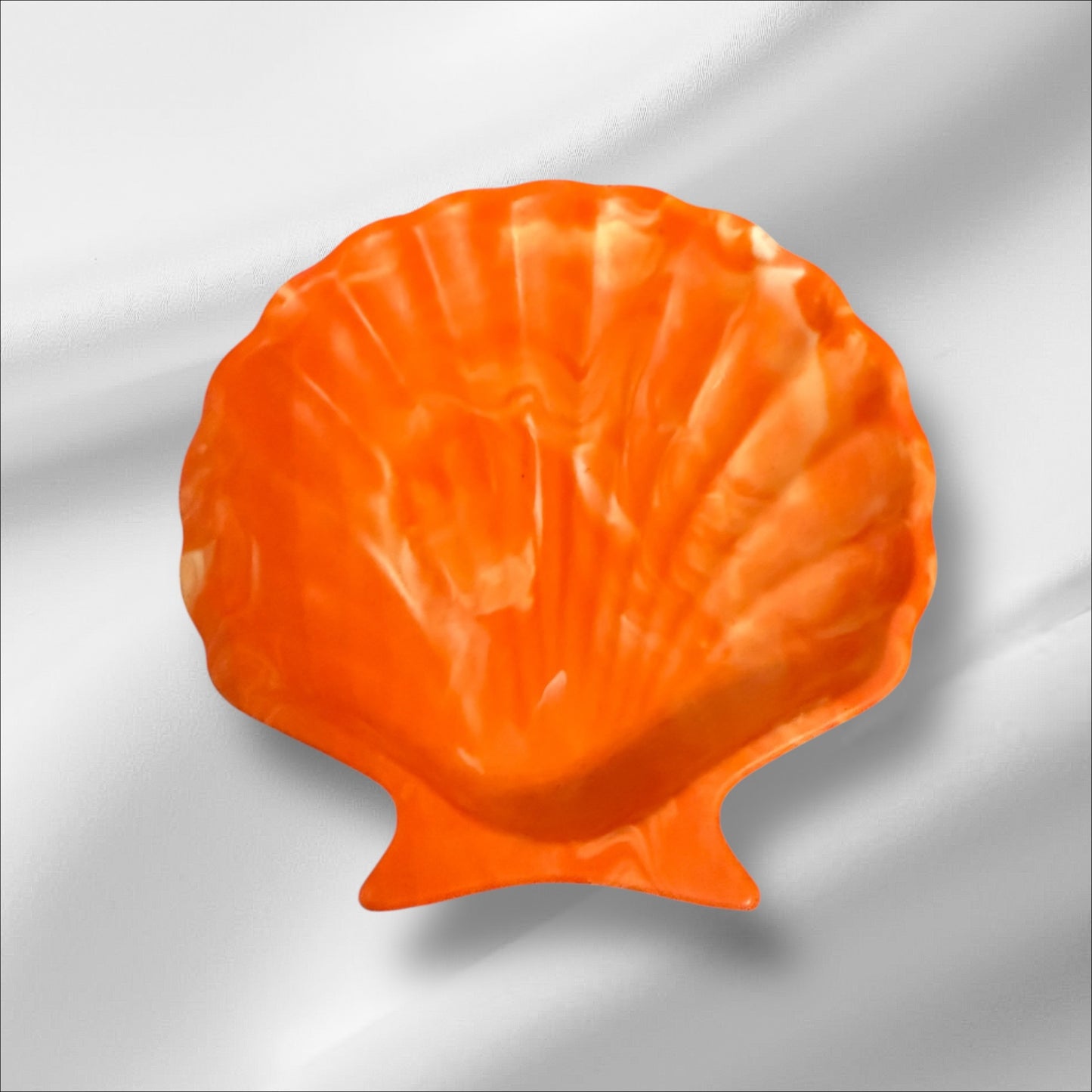 Handmade Jesmonite Shell Dish – Unique Marbled Trinket Tray