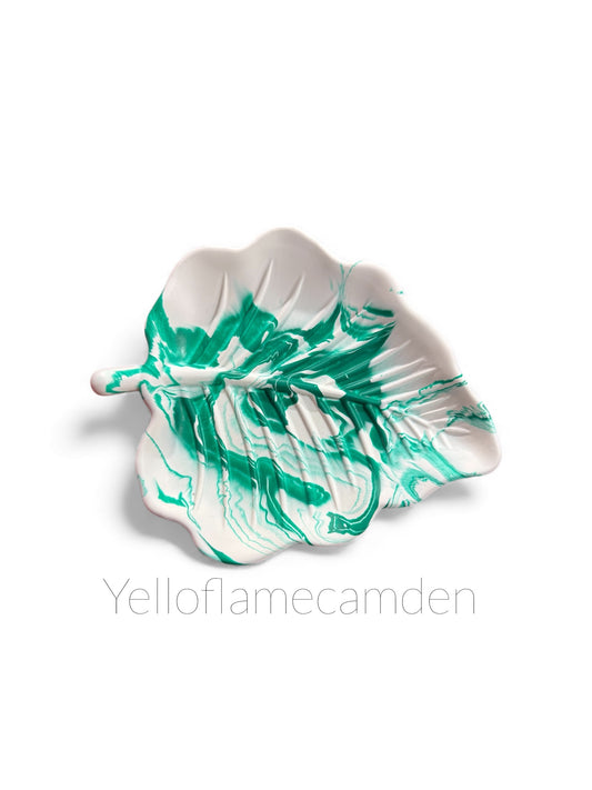 Leaf Trinket Dish – Handmade Decorative Dish