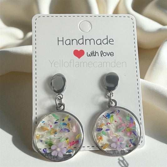 Silver-Tone Round Resin Earrings with Pressed Flowers