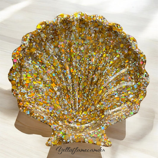 Gold Glitter Resin Shell Trinket Dish – Handmade Jewellery Holder – YelloFlameCamden