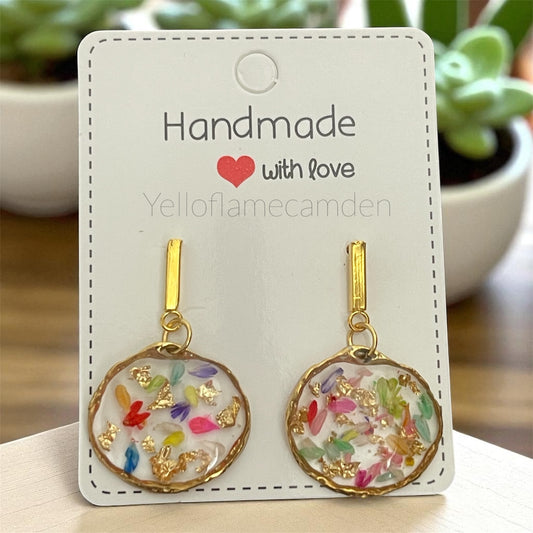 Gold-Tone Circle Resin Earrings with Pressed Flowers