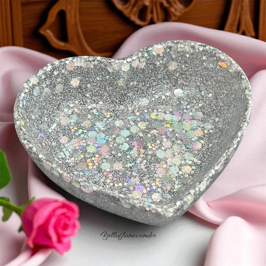 Silver & Iridescent Pastel Glitter Heart Resin Trinket Dish – Handmade Jewellery Holder – YelloFlameCamden