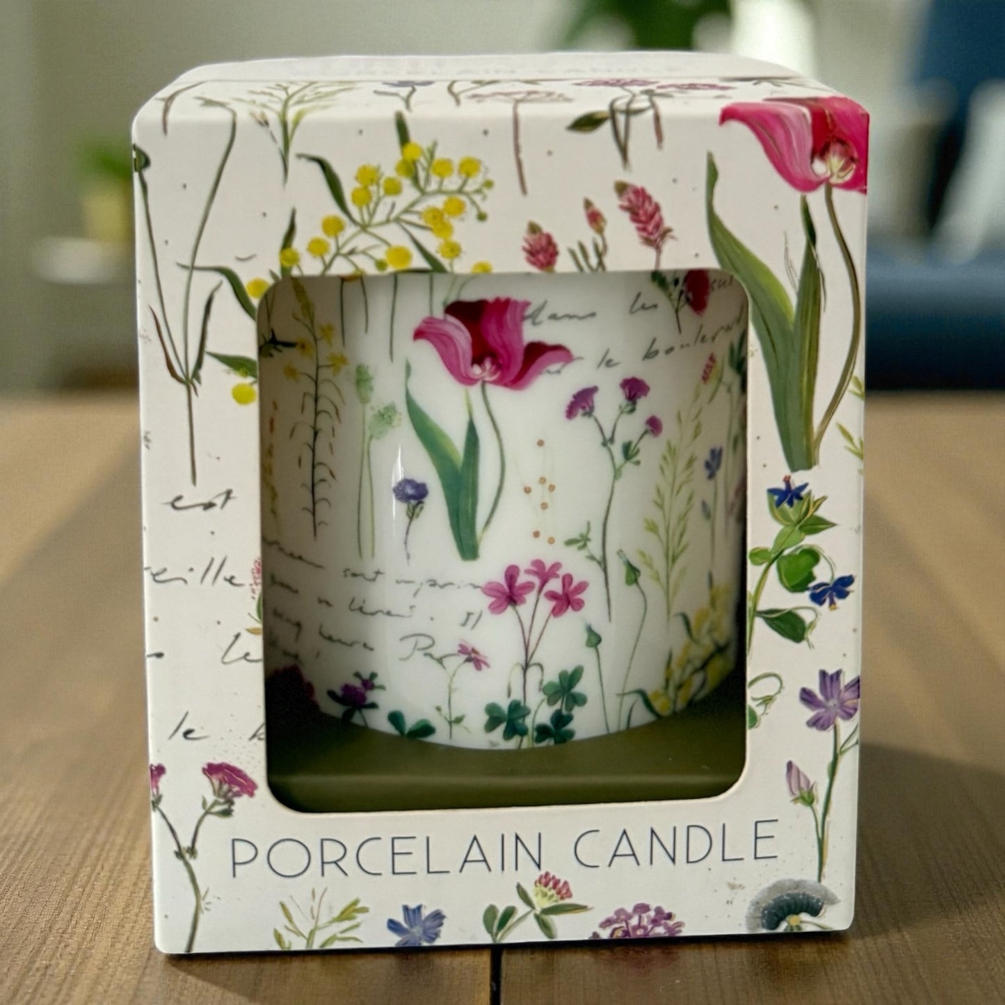 Luxury Candle, Gift Box Candle, Floral Candle, Scented Candle, Turnowsky Gardenia Candle, Porcelain holder Candle