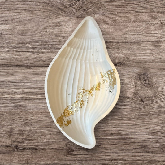 Handmade Large Jesmonite Shell Tray – Decorative Trinket Dish / Jewellery Holder